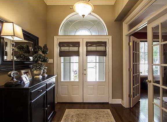 2nd image of 219 Sandhurst Dr