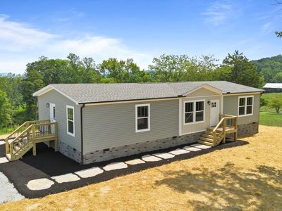 721 Davis Chapel Rd, La Follette, TN, 37766