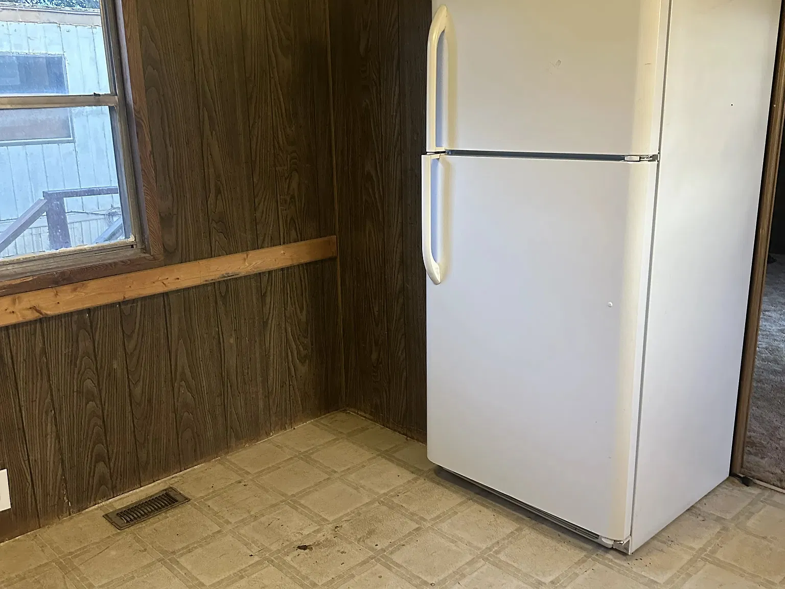 2 bed, 460 sqft, $850 — Photo 3