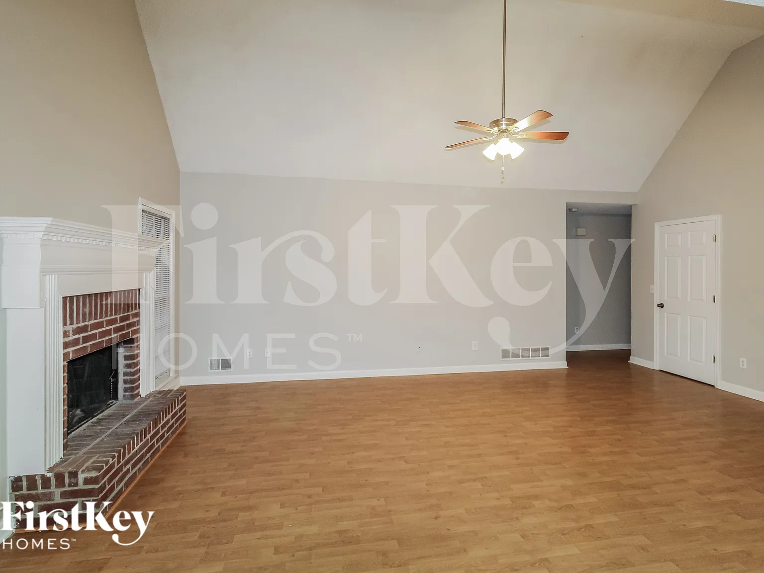 4 bed, 3.0 bath, 2539 sqft, $2,100 — Photo 4