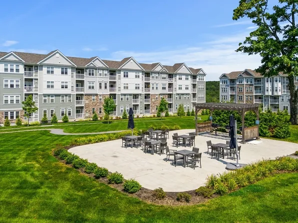 5 Peters Farm Way #307, Westborough, MA 01581