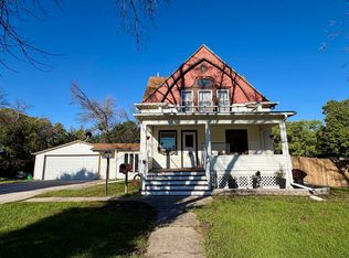 207 NW 7th St, Pocahontas, IA 50574