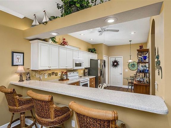 2nd image of 7339 Cleopatra Dr
