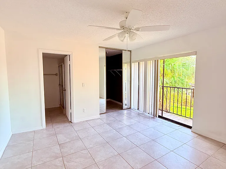 5274 Coral Ct — Photo 7