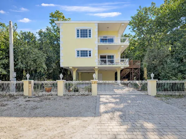 235 Buttonwood Shores Dr, Key Largo, FL 33037