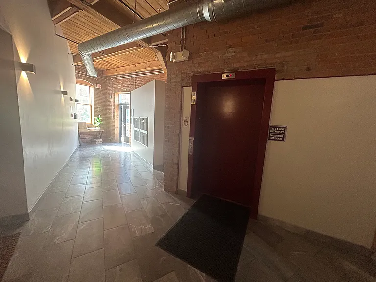 2820 Detroit Ave #101 — Photo 17