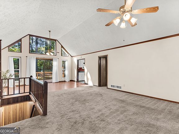 3rd image of 2735 Austin Ln