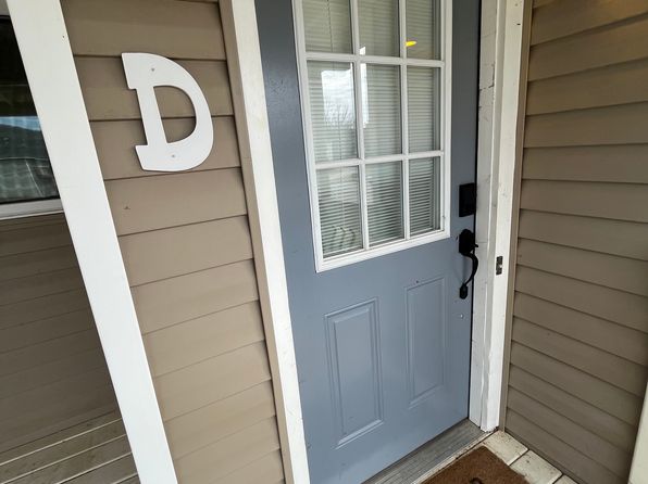 12102 Carriage Ct SE Unit D