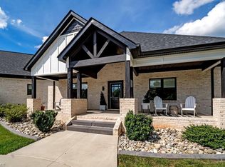 7300 Hidden View Dr, Oak Ridge, NC 27310