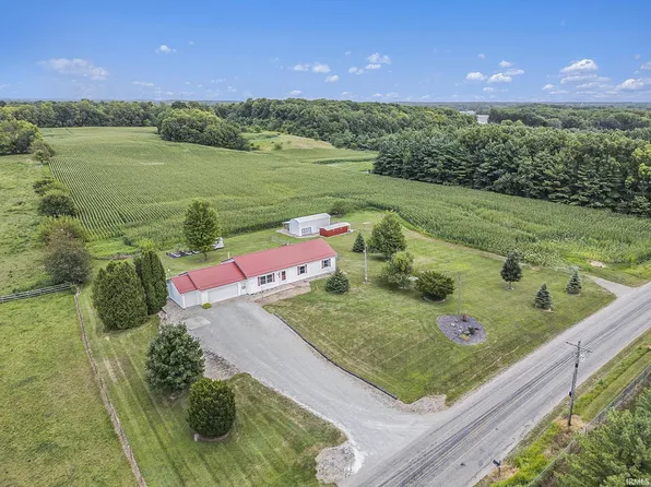 3302 N 200 W, Warsaw, IN 46582