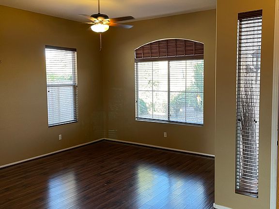 5th image of 871 W Cherrywood Dr