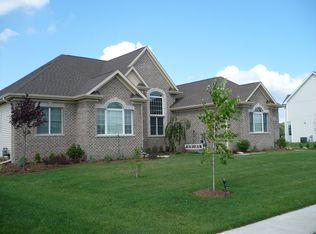 565 Olin H Smith Dr, Sycamore, IL 60178