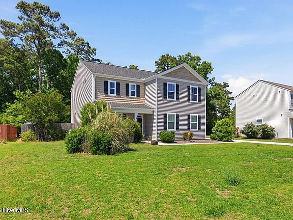2nd image of 115 Tralee Pl