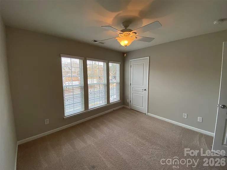 15630 Canmore St — Photo 18