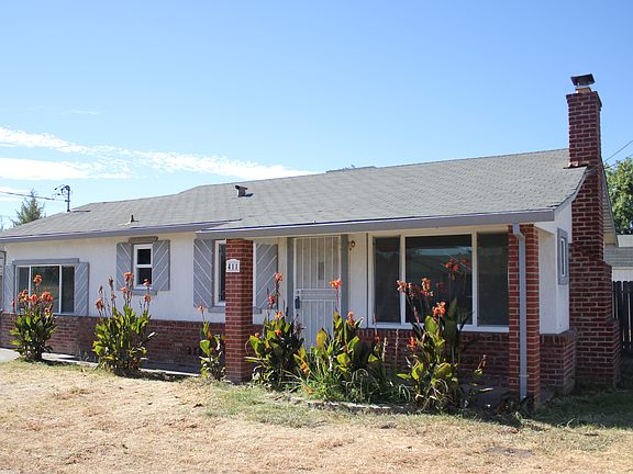 2nd image of 411 Grand Ave