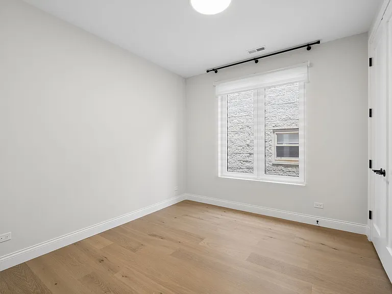 3739 N Clifton Ave #3 — Photo 23