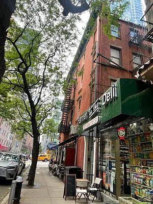 Rented by Oxford Property Group | media 9