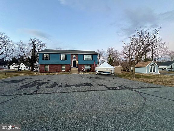 3rd image of 41 Hilltop Rd