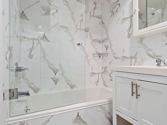 5th image of 739 President St #1B