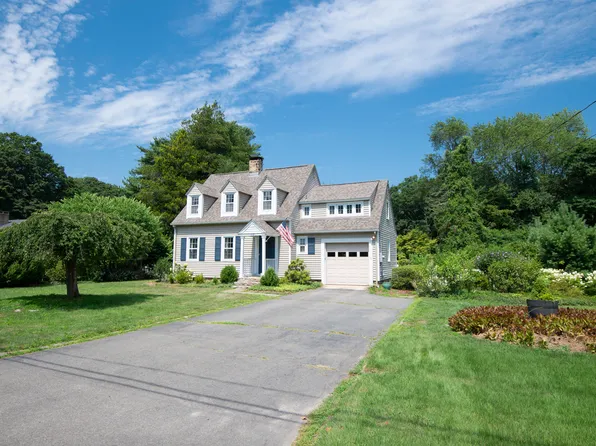 13 Maple Avenue, Essex, CT 06426