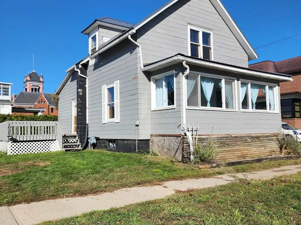 208 Jefferson Avenue, Sparta, WI 54656