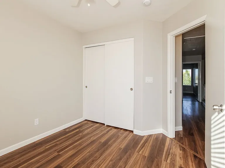 536 E Marco Polo Rd — Photo 12