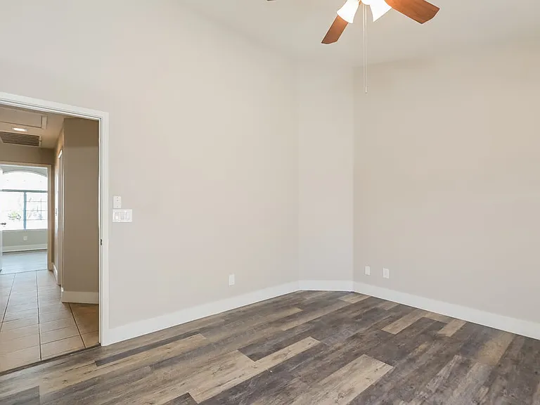 827 Golden Plata Ct — Photo 10