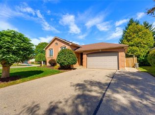82 Olivetree Rd, Brantford, ON N3R7W6