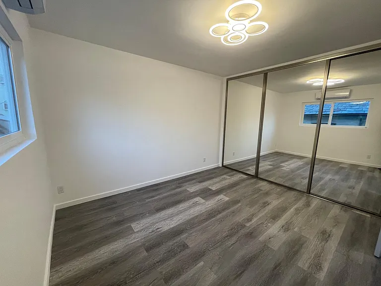 1953 Selby Ave #5 — Photo 25