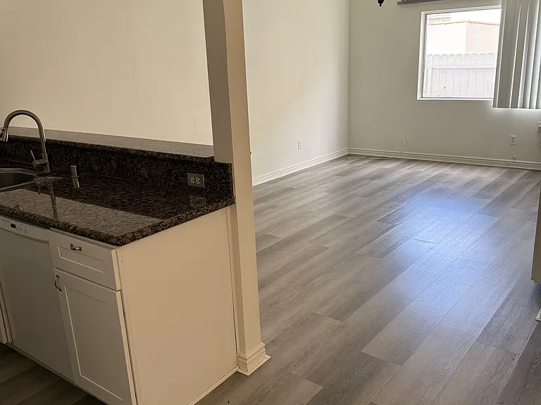 1470 E Wilson Ave #206 — Photo 3
