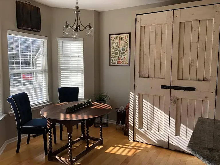 406 Fairview Way — Photo 9