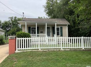 1509 Chestnut St, Pekin, IL