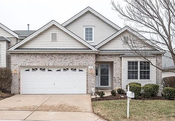 3rd image of 145 Worthington Cir #13