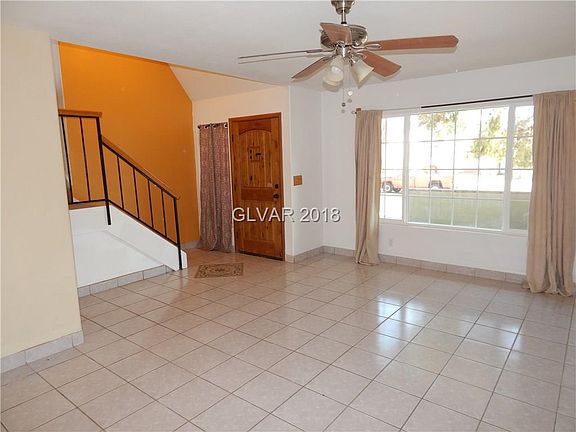 3rd image of 4765 Knollwood Dr