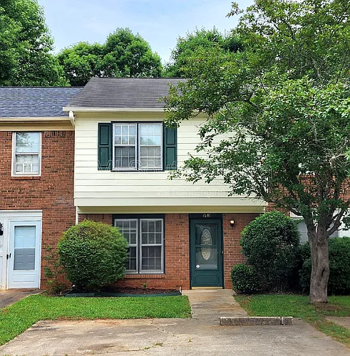 1681 Winchester Way SE Photo 1