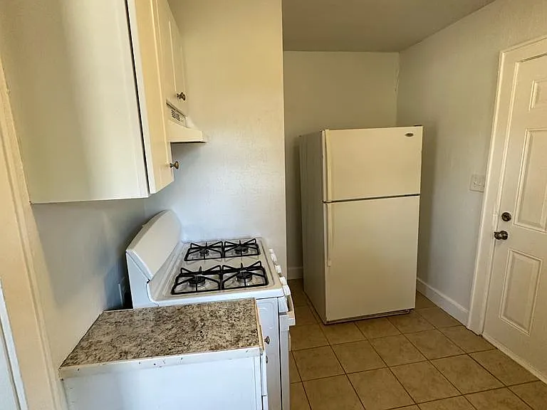 1602 NW 16th St — Photo 13