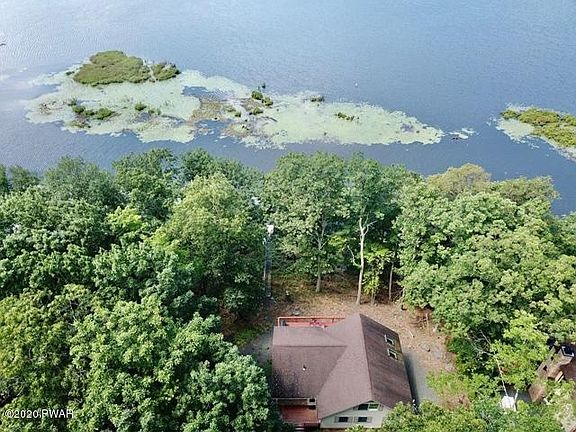 3rd image of 371 Falling Waters Blvd