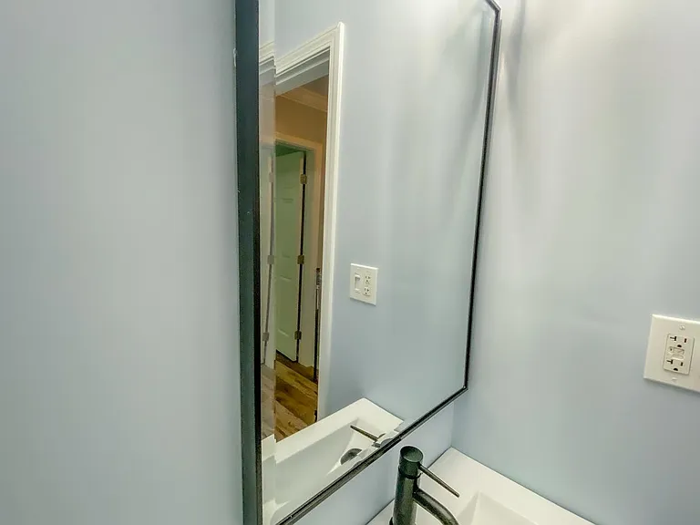 233 Kinsey Ct NE #C — Photo 9