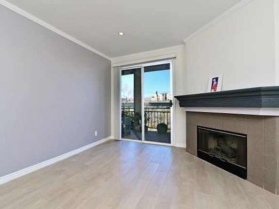 4th image of 2020 Camino De La Reina Unit 2302