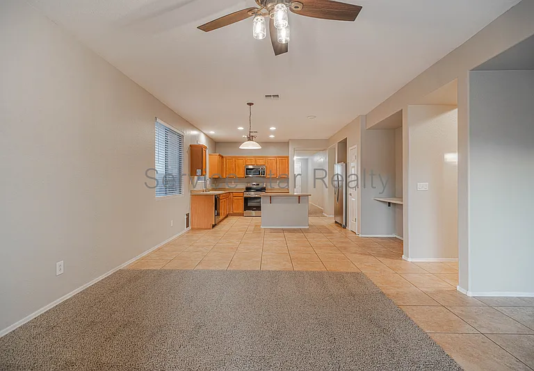 39560 N Prairie Ln — Photo 6