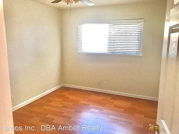 4th image of 2463 Anna Dr #3