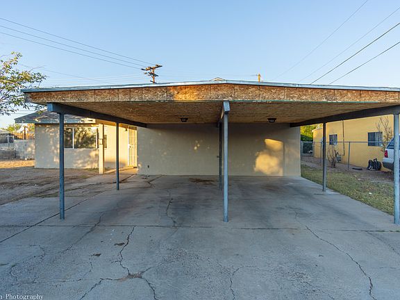 5th image of 1001 Lees Dr