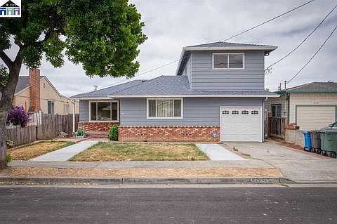 3rd image of 33729A 3rd St