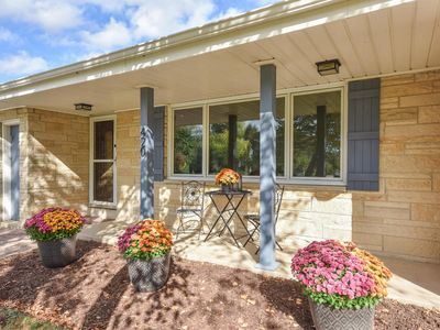 420 West Mequon ROAD, Mequon, WI, 53092