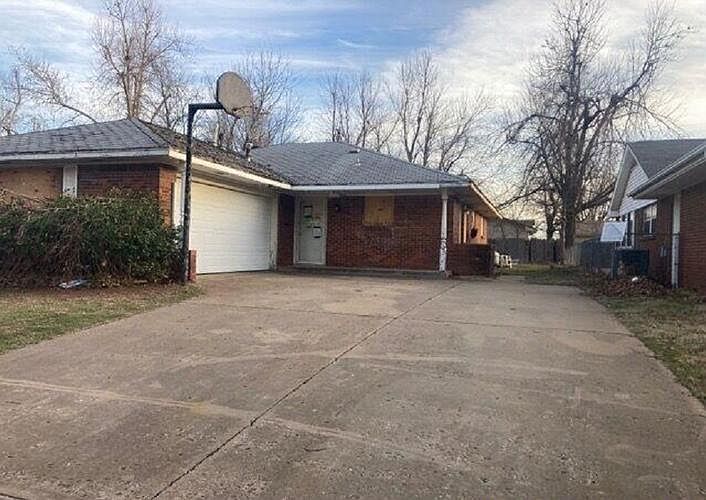 1st image of 4908 SE 19th St