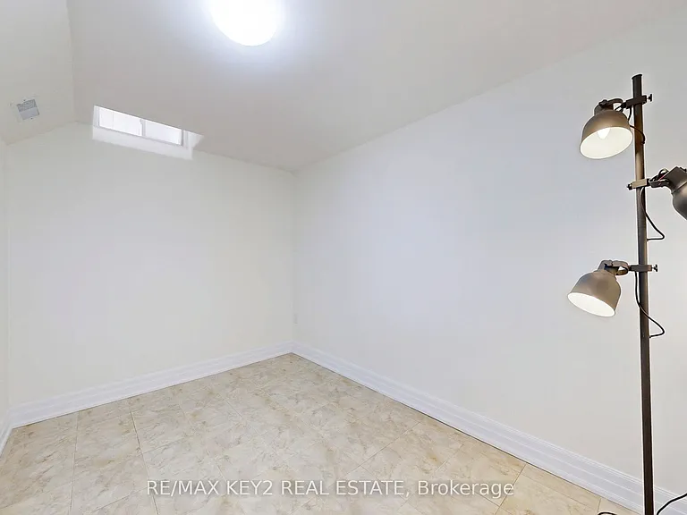 54 Oakford Dr #BASEMENT — Photo 21
