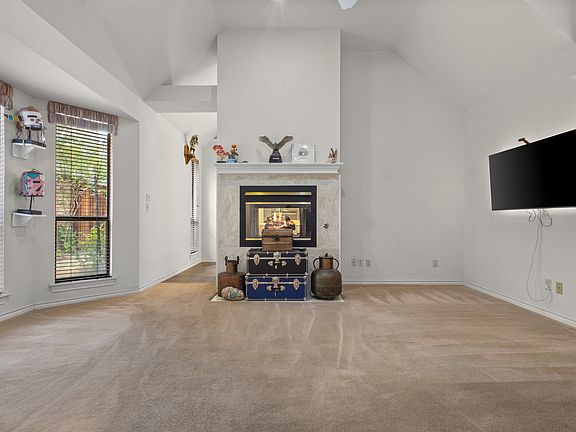 5th image of 2616 Tulip Dr