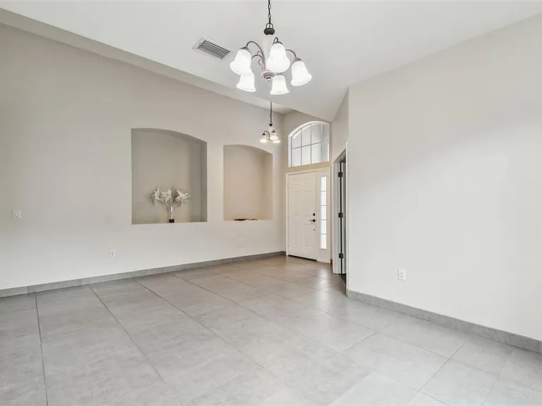 8208 Pinewood Run Ct — Photo 44