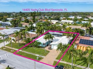 14405 Yacht Club Blvd, Seminole, FL 33776