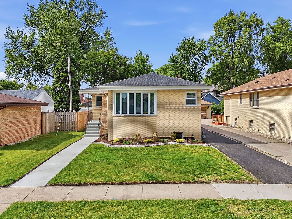 1st image of 5544 Oakdale Dr